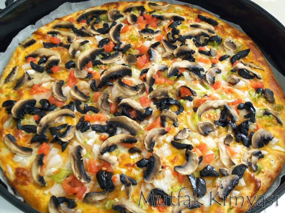 mantarlı pizza 4 kişilik